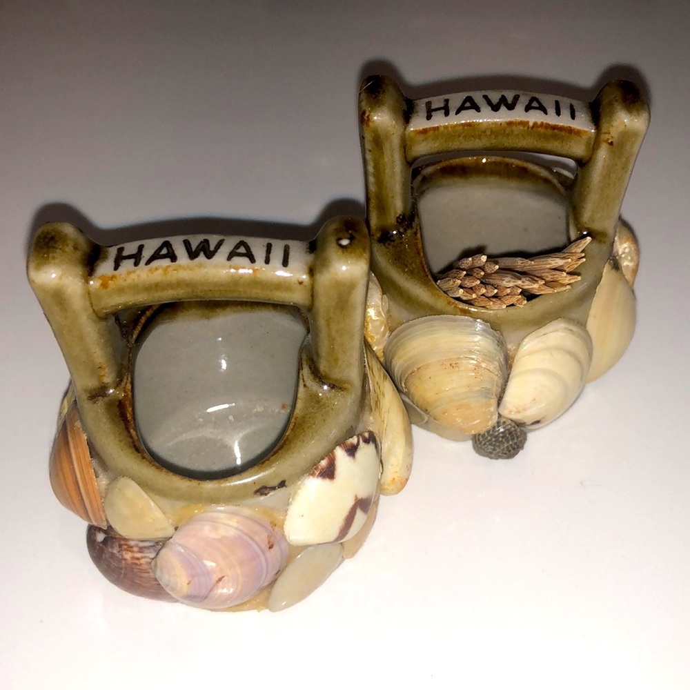 Vintage Hawaii shell bucket toothpick holder